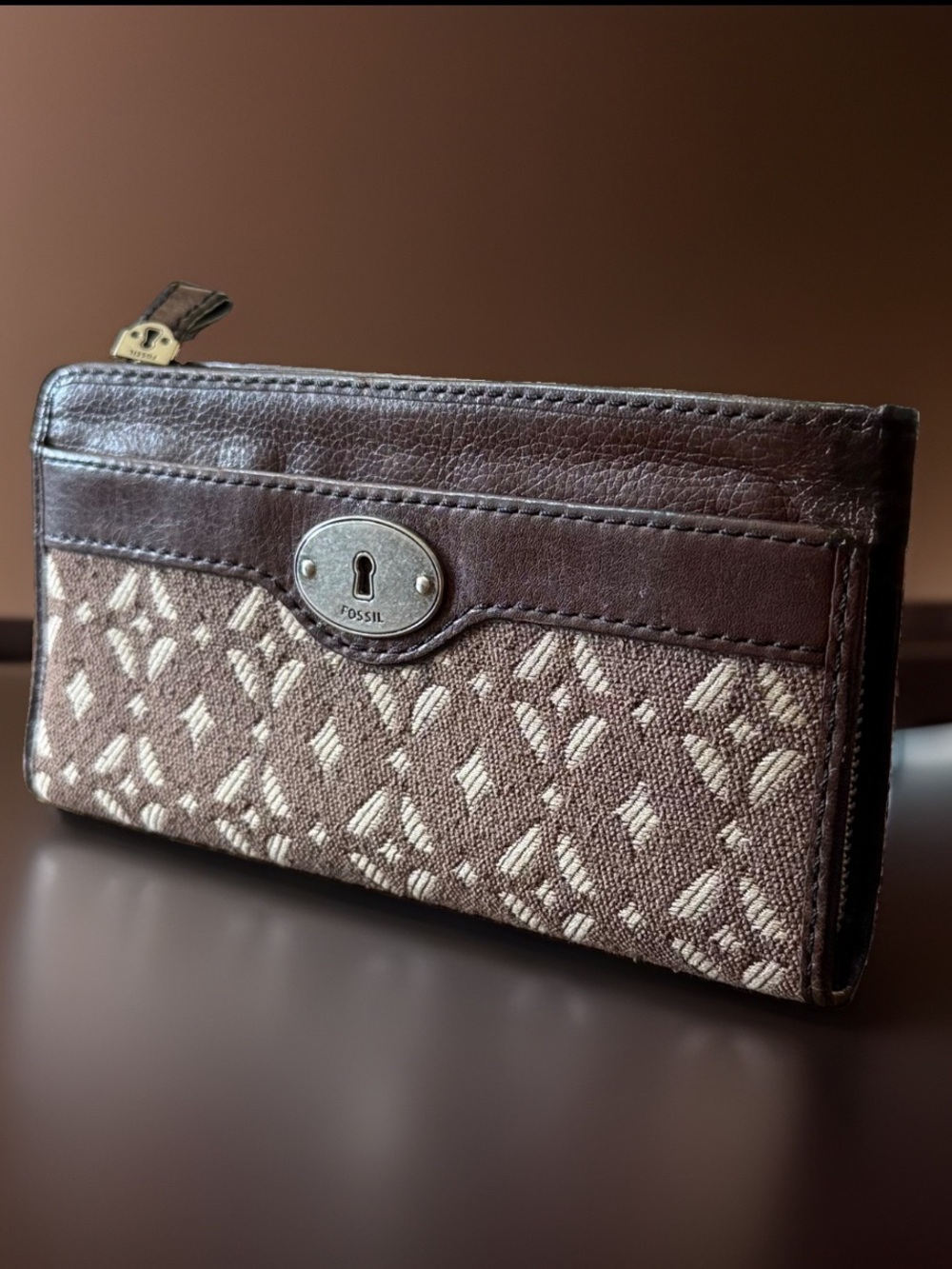Fossil Monogram Jacquard Wallet 🤎
